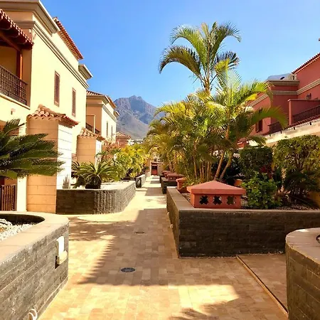 Del Duque With Private Pool 阿德耶
